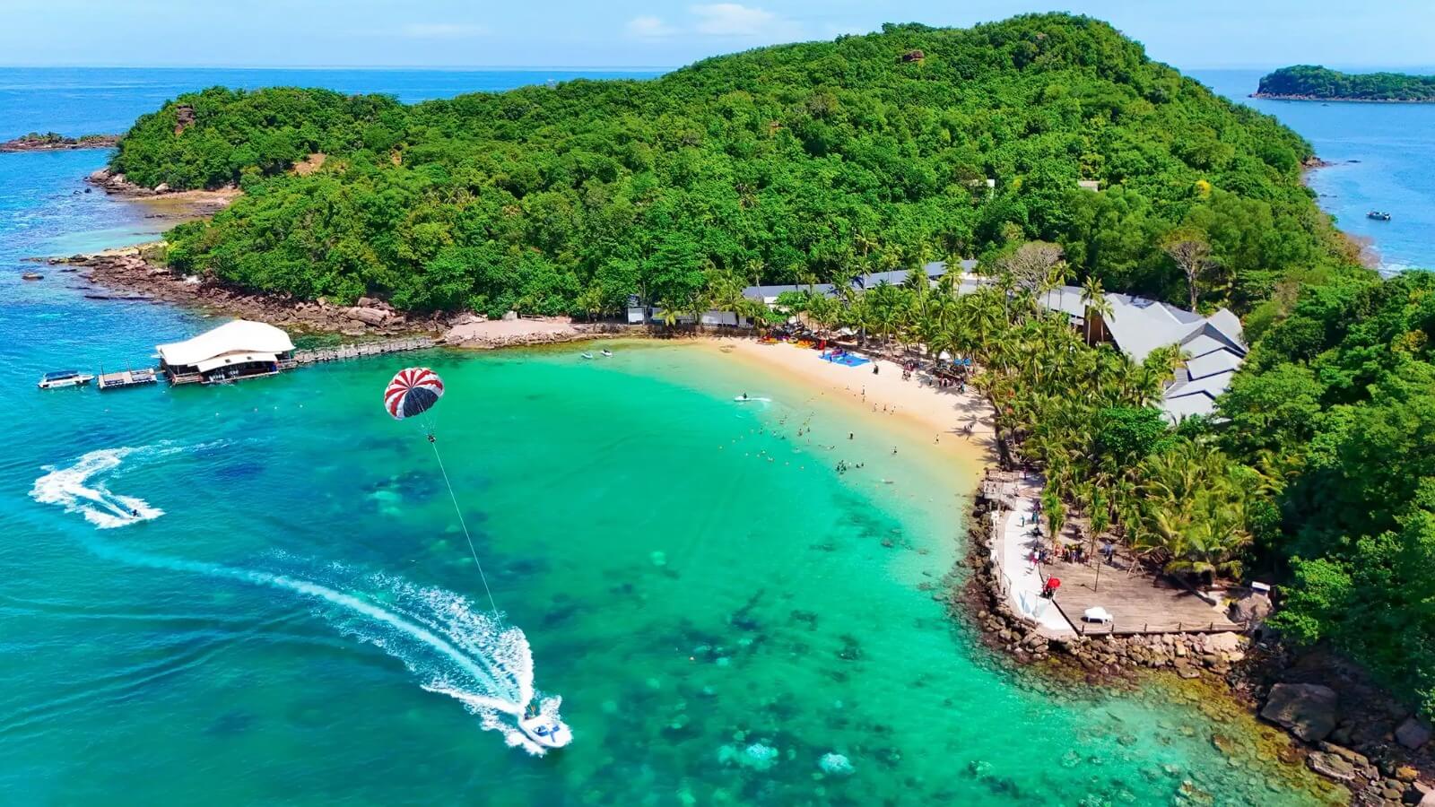 Departure from Phu Quoc with beautiful memories.